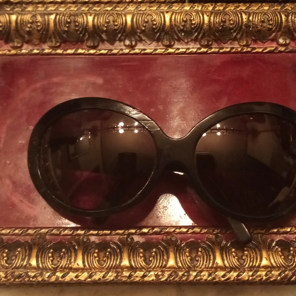 VERSACE SUNGLASSES